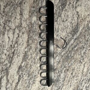 ☃️$5☃️ Black Metal Tie Hanger with 20 Hooks NWOT
